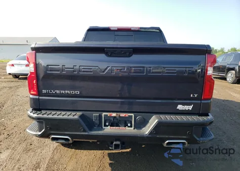 2022 Chevrolet Silverado K1500 Lt Trail Boss z USA, uszkodzony, nr VIN 3GCUDFED4NG681836